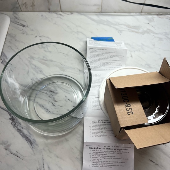 Pampered Chef trifle bowl - Picture 3 of 7